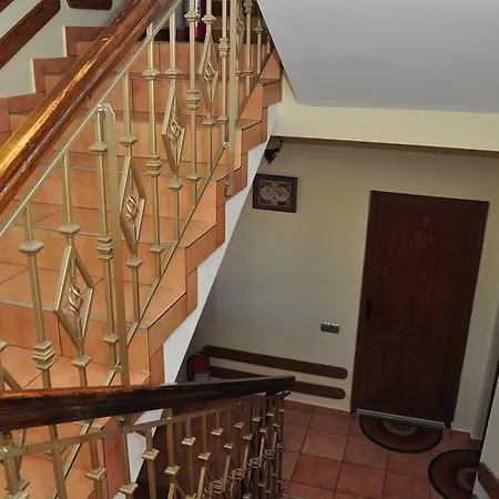 Europa Πανσιόν 3*